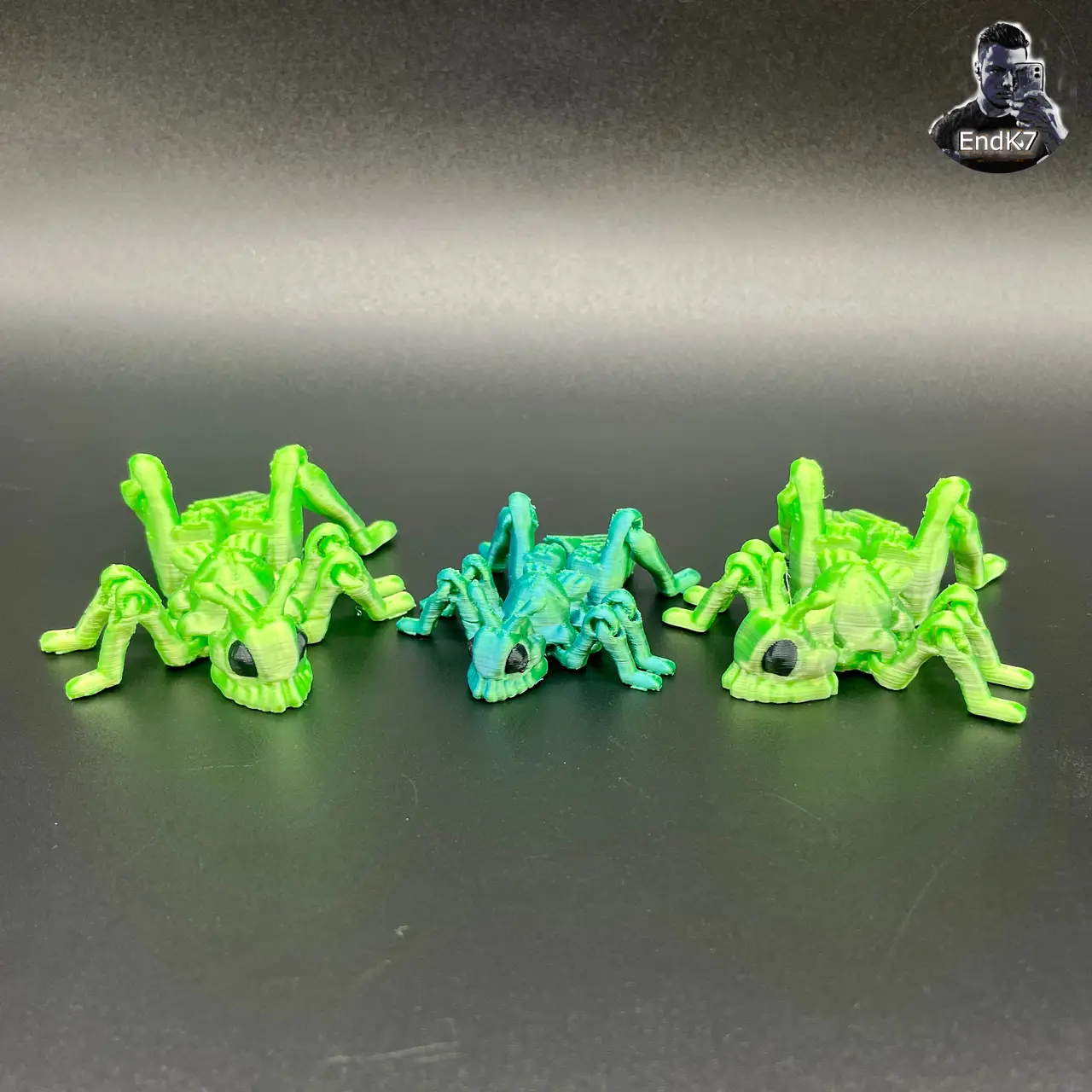 Tiny Grasshopper - Articulated - No Supports - Print in Place - Flexi — modelo 3D