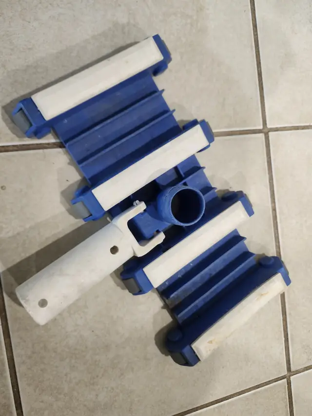 Pool vacuum replacement wheels — modelo 3D