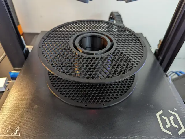 Bambu Lab Reusable Spool Holder Hex Remix — modelo 3D