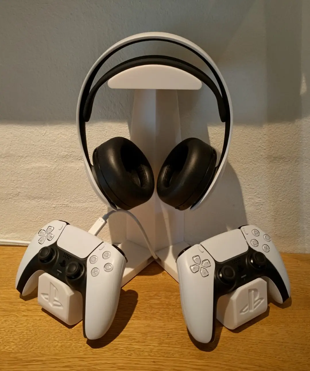 PS5 Dual controller and headset stand — modelo 3D