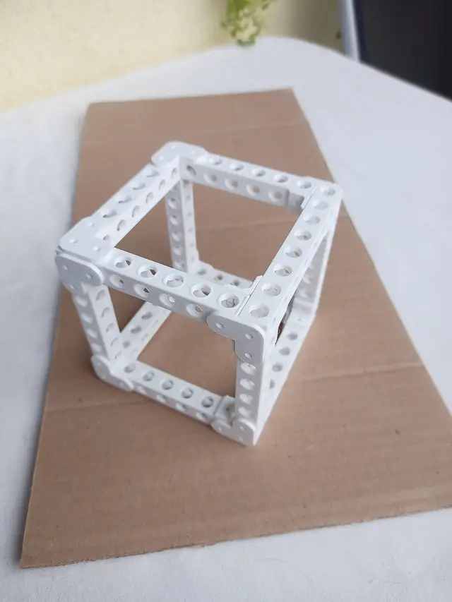 STEMFIE spojky s rozpěrnými piny na filament (parametrické, OpenSCAD) — modelo 3D