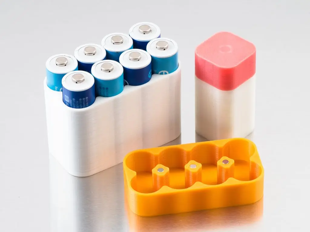 Customizable Battery Case (magnetic) — modelo 3D