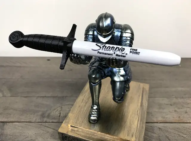 Sharpie Hilt - Pen is Mightier than the Sword — modelo 3D