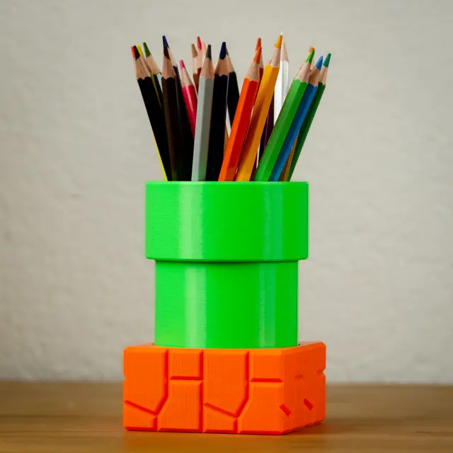 Real Scale Super Mario Bros Pipe Desktop Pencil Holder — modelo 3D