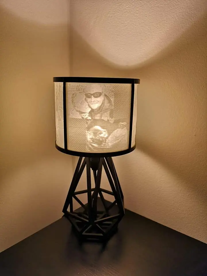 LAMPIČKA - LITHOPHANE — modelo 3D