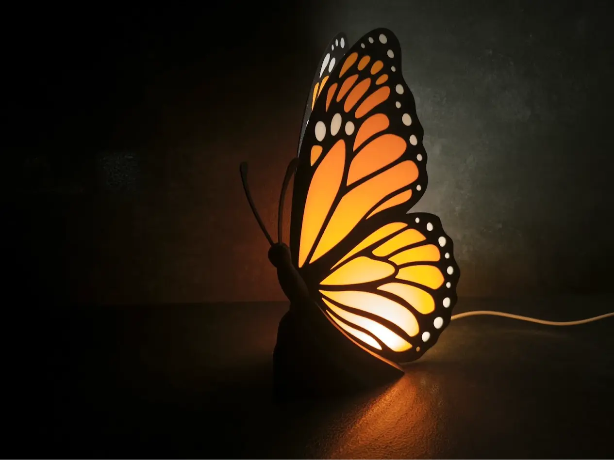 Monarch Butterfly Lamp — modelo 3D