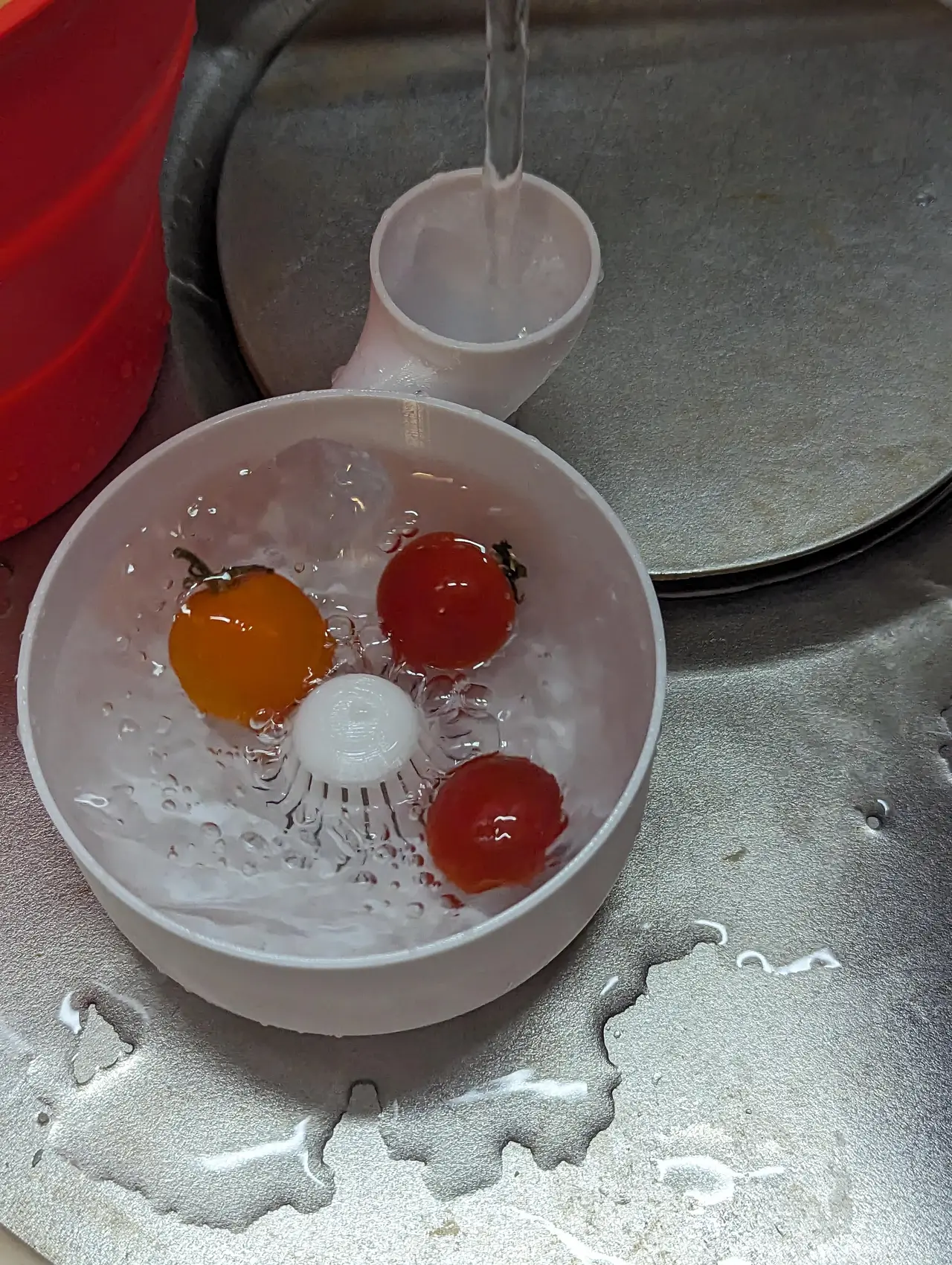 Automatic vegetable and fruit washer- no supports and no assembly required. Small and large sizes — modelo 3D