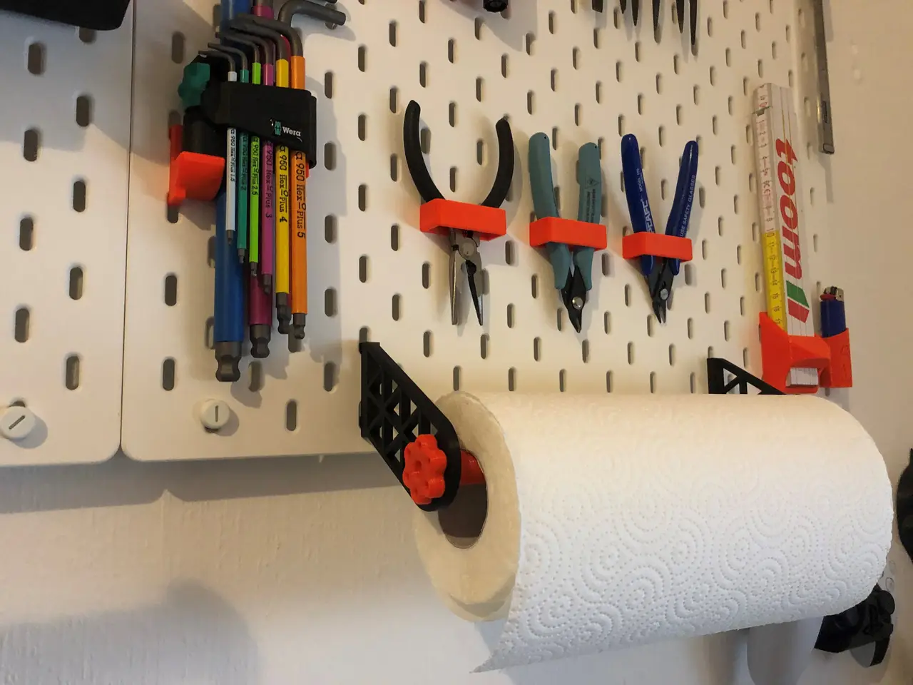 IKEA Skadis kitchenroll holder — modelo 3D
