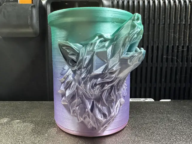 Howling Wolf Pen Holder / Desk Organizer — modelo 3D
