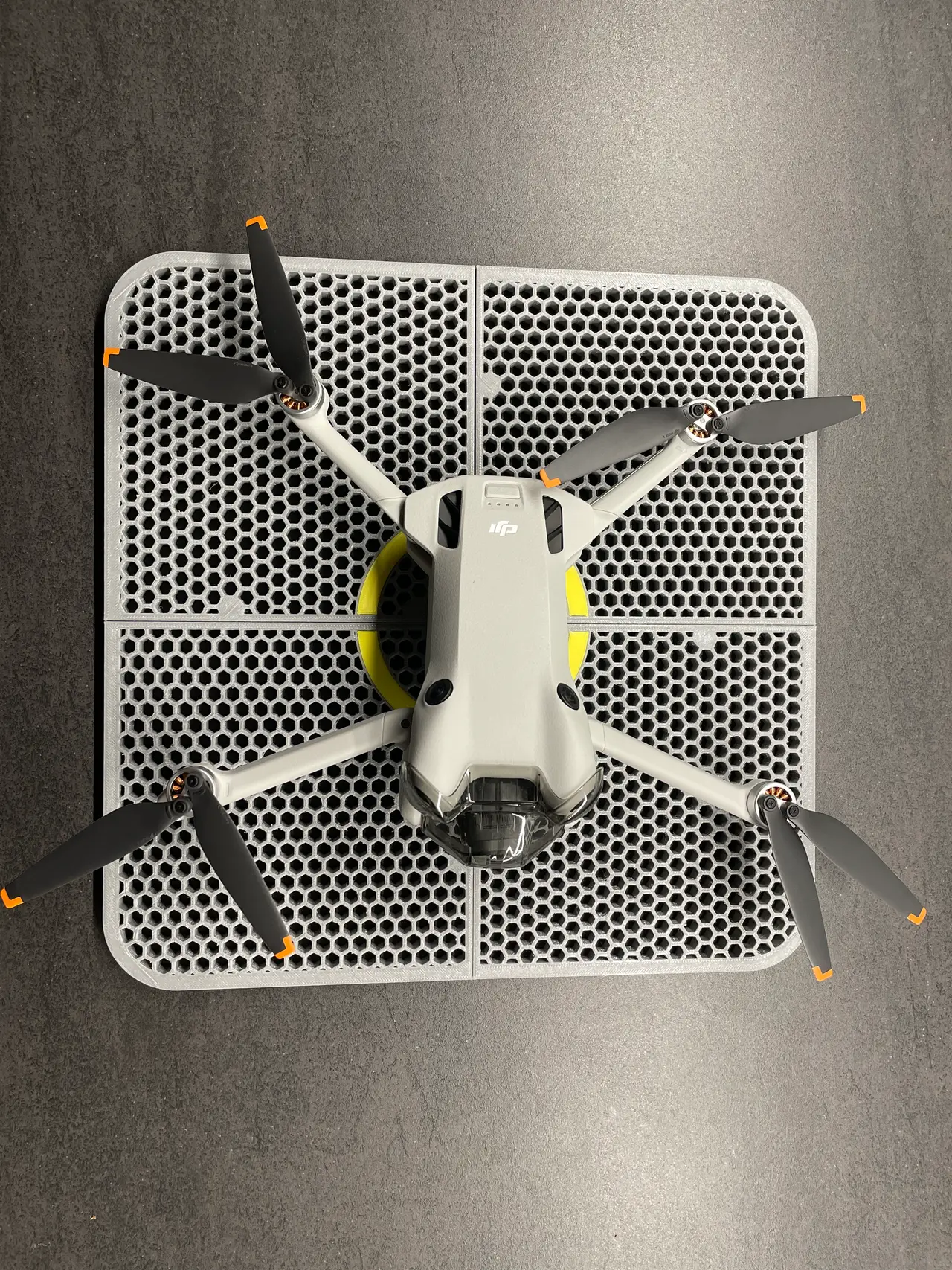 Landing pad for DJI dron — modelo 3D
