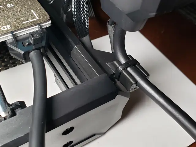 Heatbed Cable Support for SOVOL SV06 / SV06+ 3d printer — modelo 3D
