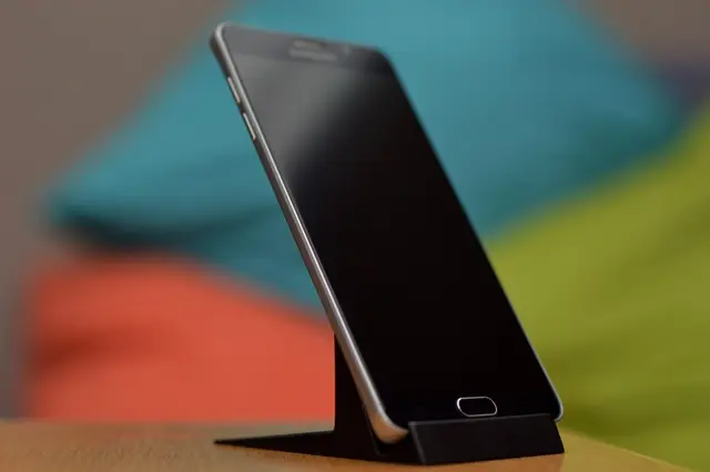 Universal Phone and Tablet Stand — modelo 3D
