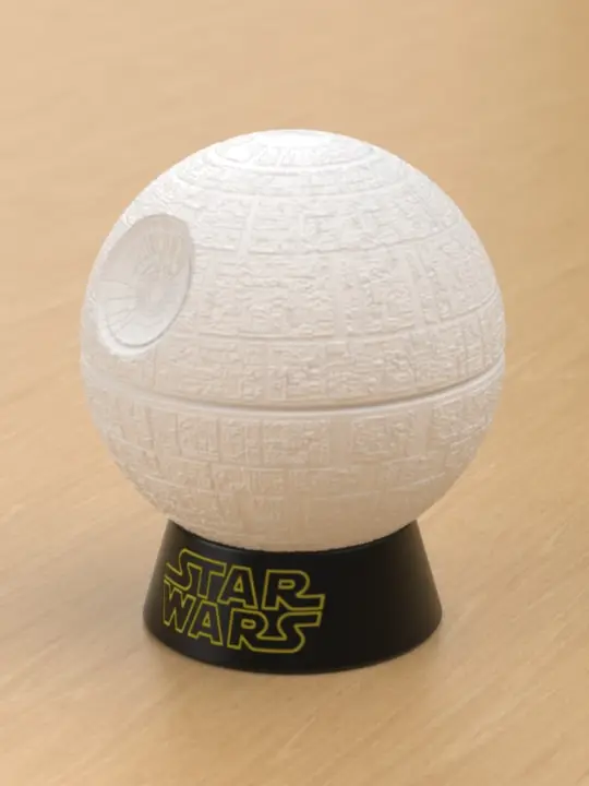 Death Star Lamp for E27 lamp sockets — modelo 3D